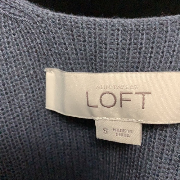 Loft crew neck open back sweater with bell sleeves - Picture 4 of 5